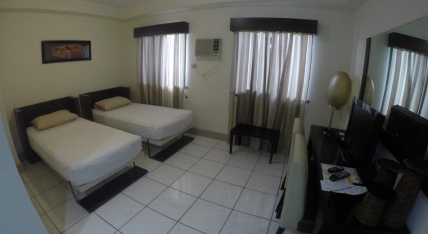 Urban Inn Iloilo Екстериор снимка