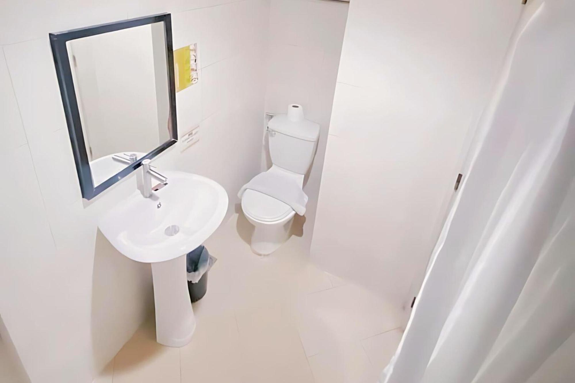 Urban Inn Iloilo Стая снимка