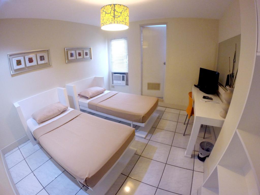 Urban Inn Iloilo Стая снимка