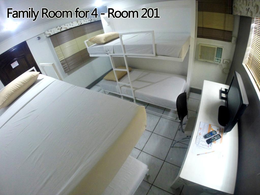 Urban Inn Iloilo Стая снимка