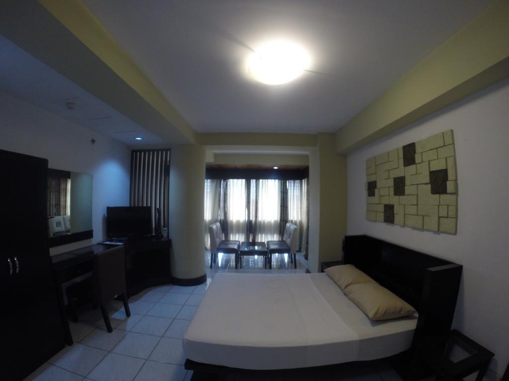 Urban Inn Iloilo Екстериор снимка