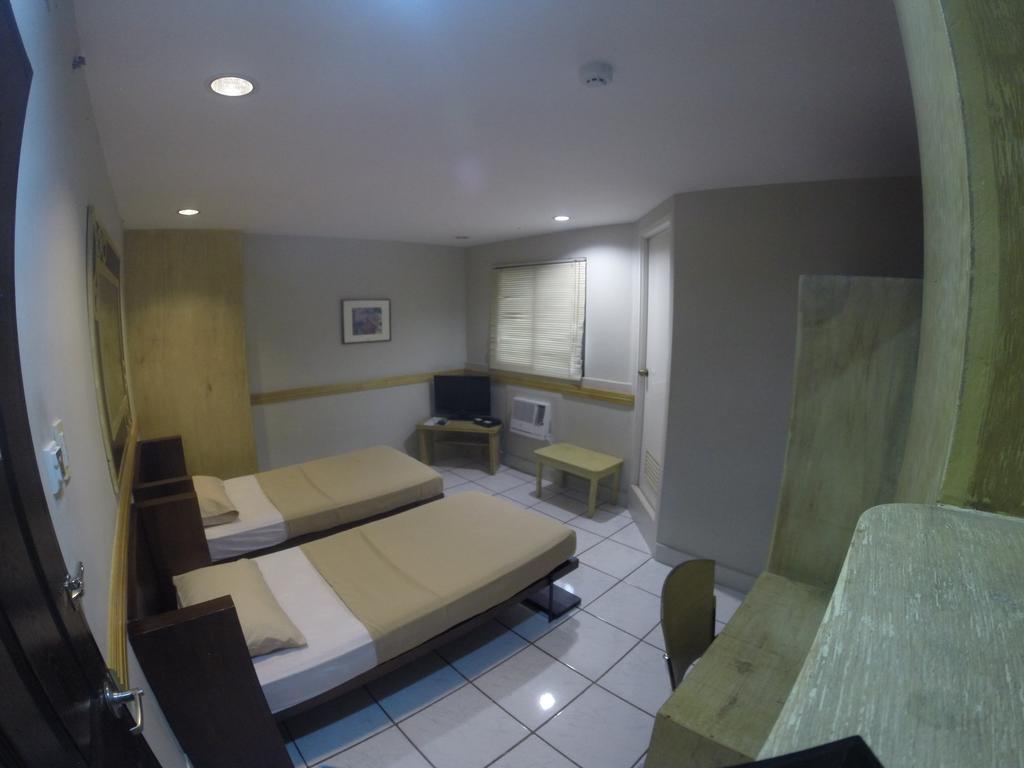 Urban Inn Iloilo Екстериор снимка